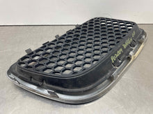 Load image into Gallery viewer, Grille Pontiac Torrent 2008 - NW97966
