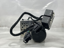 Load image into Gallery viewer, CONVERTIBLE TOP MOTOR Audi A3 2015 15 2016 16 2017 17 - NW435001
