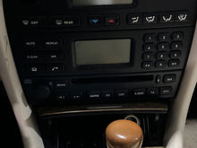 Load image into Gallery viewer, RADIO Jaguar X Type 2002 02 2003 03 AM FM Mini Disc - NW435238
