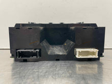 Load image into Gallery viewer, Temperature Controls Jaguar X Type 2003 - NW435139
