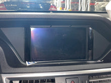 Load image into Gallery viewer, INFO-GPS SCREEN CLS550 CLS63 E350 E550 E63 10 11 12 13 - NW495678
