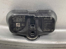 Load image into Gallery viewer, WHEEL RIM FX Series FX35 FX50 QX70 09-17 18x8 ALLOY - NW436283

