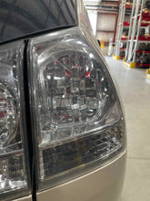 Load image into Gallery viewer, OUTER TAIL LIGHT LAMP Lexus RX330 RX350 04 05 06 07 08 09 Left - NW436247
