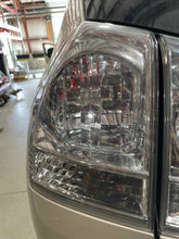Load image into Gallery viewer, OUTER TAIL LIGHT LAMP Lexus RX330 RX350 04 05 06 07 08 09 Right - NW436248
