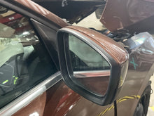Load image into Gallery viewer, Side View Door Mirror Volkswagen Jetta 2017 - NW436466
