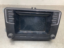 Load image into Gallery viewer, Radio Volkswagen Jetta 2017 - NW436699

