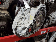 Load image into Gallery viewer, TRANSMISSION Kia Cadenza 2014 14 - NW183901
