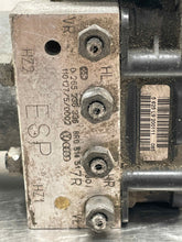 Load image into Gallery viewer, ABS ANTI-LOCK BRAKE PUMP Audi Q5 2011 11 2012 12 - NW436880
