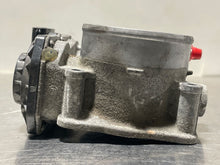 Load image into Gallery viewer, THROTTLE BODY Camry Highlander Rav 4 Avalon 05 06 - 10 - NW437749
