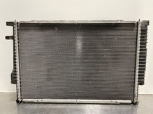 Load image into Gallery viewer, RADIATOR BMW 540I 850I 91 92 93 94 95 96 97 - NW132024
