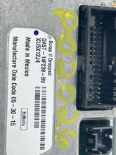 Load image into Gallery viewer, Info-Gps Screen Lincoln MKS 2015 - NW104539
