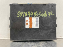 Load image into Gallery viewer, ECU ECM Computer  SAAB 9-2X 2006 - NW437935
