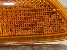 Load image into Gallery viewer, [INVENTORYCAR_YEAR_MAKE_MODEL] SIDE MARKER LAMP LIGHT Bumper Mounted Right - NW83021
