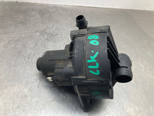 Load image into Gallery viewer, AIR INJECTION PUMP SMOG Mercedes CLK550 E350 SL550 S450 S550 06 07 08 09 10 11 - NW438242
