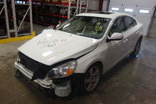 Load image into Gallery viewer, TRANSFER CASE Volvo C70 S60 S80 V70 XC60 XC70 12 13 14 15 - NW177146
