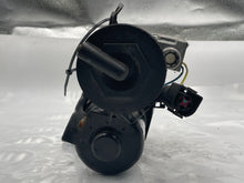 Load image into Gallery viewer, Suspension Air Compressor Pump Lincoln Navigator 2010 - NW8326
