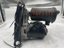 Load image into Gallery viewer, Suspension Air Compressor Pump Lincoln Navigator 2010 - NW8326
