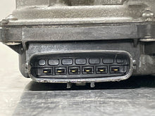Load image into Gallery viewer, THROTTLE BODY Subaru Legacy 13 14 15 16 17 18 19 - NW439063
