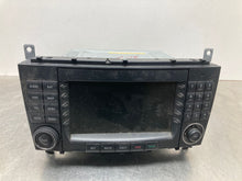 Load image into Gallery viewer, Radio  MERCEDES C-CLASS 2007 - NW438980
