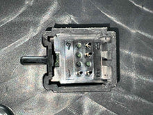 Load image into Gallery viewer, RADIO CONTROLS Ford Escape Focus 2015 15 2016 16 2017 17 - NW439598
