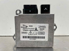Load image into Gallery viewer, AIR BAG CONTROL MODULE COMPUTER Jaguar XF XFR 2010 10 2011 11 - NW439253
