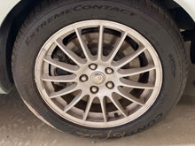 Load image into Gallery viewer, WHEEL Jaguar S Type 2006 06 2007 07 17x7.5 15 Spoke - NW439773
