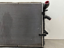 Load image into Gallery viewer, RADIATOR Jaguar Vanden Pl XF XFR XJ XJL XJR 10 11 12 13 14 15 - NW439592
