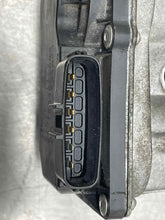 Load image into Gallery viewer, THROTTLE BODY Vanden Pl XF XFR XJ XJL XJR XK XKR 2010-2014 - NW439709
