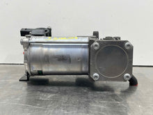 Load image into Gallery viewer, SUSPENSION AIR COMPRESSOR PUMP Vanden Pl XJ XJL XJR 2010-2014 - NW439178
