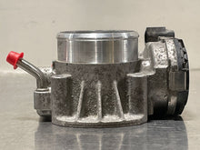 Load image into Gallery viewer, Throttle Body Hyundai Sonata 2013 - NW440734
