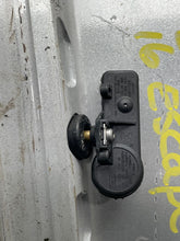 Load image into Gallery viewer, WHEEL RIM Escape 13-16 17x7-1/2 ALUM 17x7-1/2, 5 lug, 4-1/4" - NW440841
