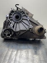 Load image into Gallery viewer, TRANSFER CASE BMW X5 X6 07 08 09 10 11 12 13 - NW441049
