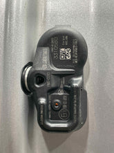 Load image into Gallery viewer, Wheel Rim Toyota Prius 2018 - NW440878

