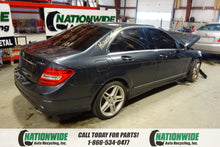 Load image into Gallery viewer, CARRIER ASSEMBLY E250 Van C230 C250 C300 C350 C63 E250D E300 08-16 AWD - NW46842
