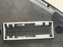 Load image into Gallery viewer, SPEEDOMETER CLUSTER GMC Terrain 2010 10 - NW158996
