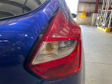 Load image into Gallery viewer, TAIL LIGHT LAMP ASSEMBLY Ford Focus 2012 12 2013 13 2014 14 Right - NW441250
