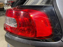 Load image into Gallery viewer, OUTER TAIL LIGHT LAMP Jeep Cherokee 14 15 16 17 18 Right - NW441254
