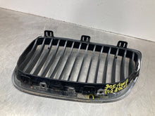 Load image into Gallery viewer, GRILLE BMW 328i 335i M3 2007 07 2008 08 2009 09 2010 10 Right - NW441510
