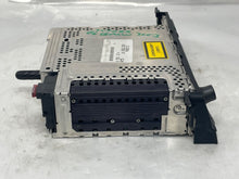 Load image into Gallery viewer, RADIO BMW 320i 330i M3 2002 02 03 04 05 06 AM/FM/CD - NW441595
