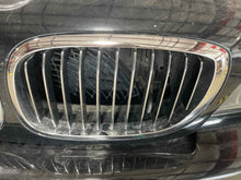 Load image into Gallery viewer, GRILLE BMW 330i 325i 2004 04 2005 05 2006 06 Coupe Upper Left - NW441507
