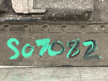 Load image into Gallery viewer, GRILLE BMW 330i 325i 2004 04 2005 05 2006 06 Coupe Upper Left - NW441507
