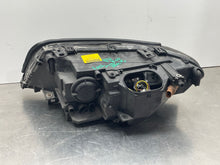Load image into Gallery viewer, HEADLIGHT LAMP ASSEMBLY 325ci 325i 330ci 330i 330xi 04-06 Right - NW441520
