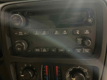 Load image into Gallery viewer, RADIO Rainier Escalade Escalade ESV Escalade EXT Avalanche 05-09 - NW563952
