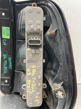 Load image into Gallery viewer, TAIL LIGHT LAMP ASSEMBLY Trailblazer Trailblazer Ext 02-09 Left - NW564058
