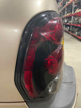 Load image into Gallery viewer, TAIL LIGHT LAMP ASSEMBLY Trailblazer Trailblazer Ext 02-09 Left - NW441934
