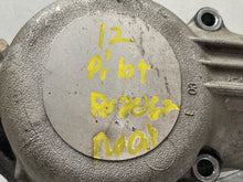 Load image into Gallery viewer, TRANSFER CASE MDX Pilot Ridgeline 2003 03 04 05 06 - 08 - NW176892
