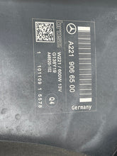 Load image into Gallery viewer, Radiator Fan Assembly Mercedes-Benz SL55 2011 - NW442546

