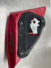Load image into Gallery viewer, [INVENTORYCAR_YEAR_MAKE_MODEL] TAIL LIGHT LAMP ASSEMBLY Right - NW442801
