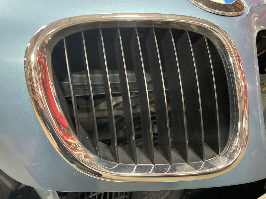 GRILLE BMW Z3 1996 96 1997 97 98 99 00 01 02 Right - NW442639