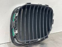 Load image into Gallery viewer, GRILLE BMW Z3 1996 96 1997 97 98 99 00 01 02 Right - NW442639
